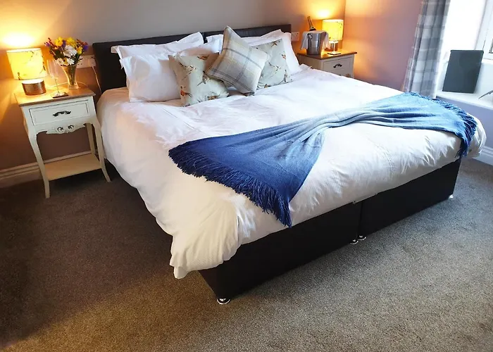 Inn The Clarendon Country Pub With