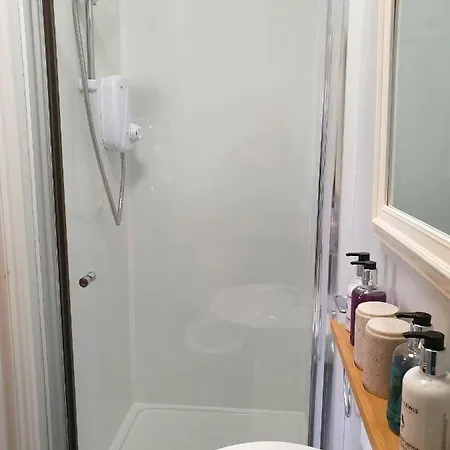 Πανδοχείο The Clarendon Country Pub With 4*