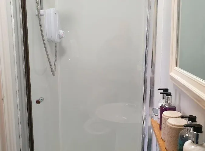 Inn The Clarendon Country Pub With 4*