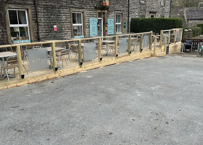 The Clarendon Country Pub With