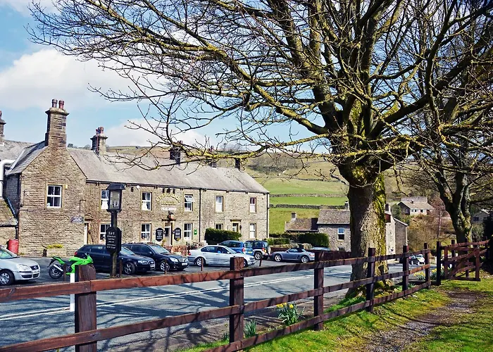 Inn The Clarendon Country Pub With