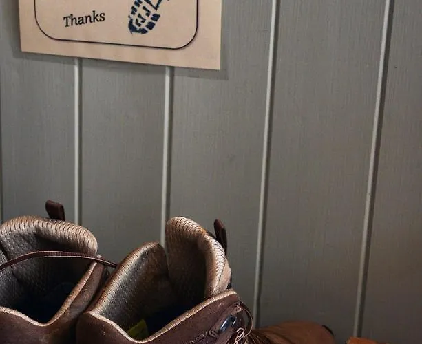 The Clarendon Country Pub With Inn 4*